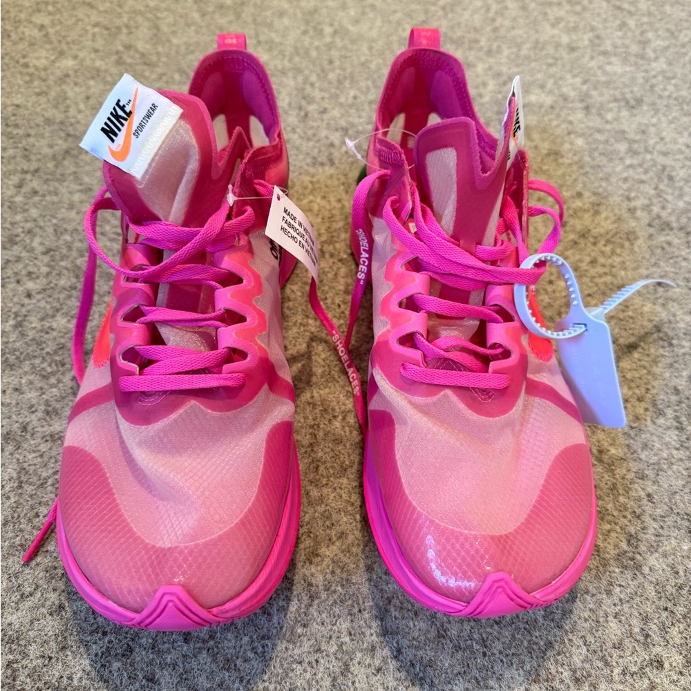 Off-White x Nike Zoom Fly SP 'Tulip Pink' Sneaker NEVER WORN